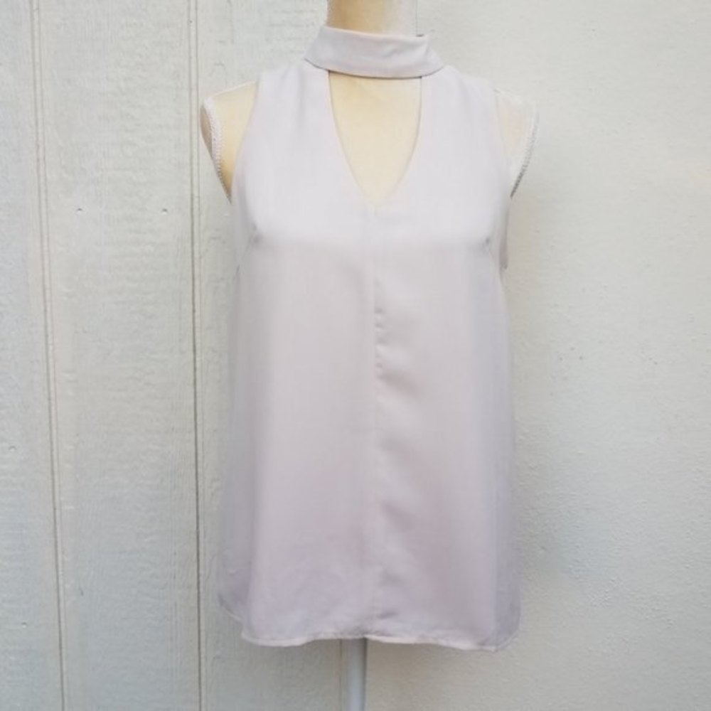 Buckle BKE cream cutout detail blouse size small